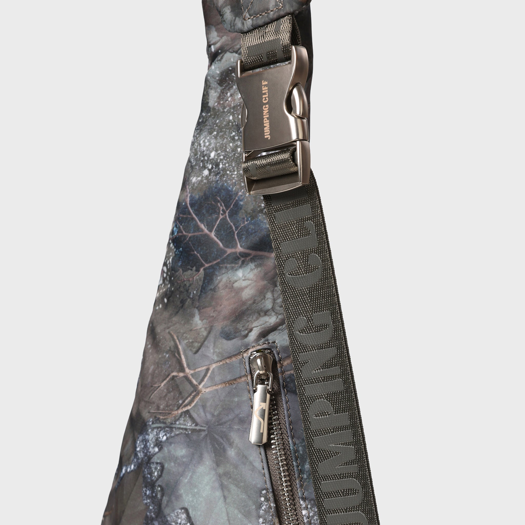 Flow Cross Body Bag