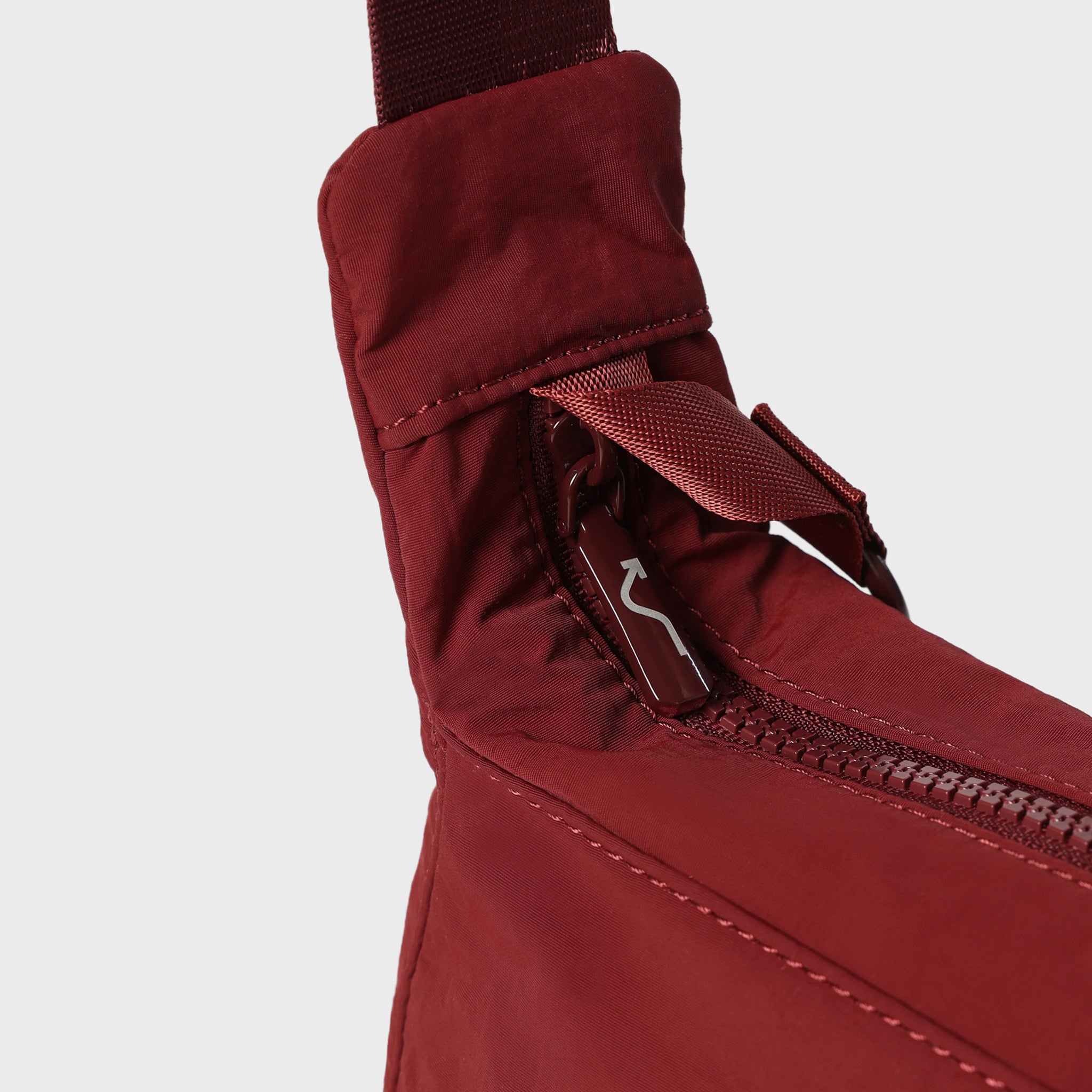 Go Pop Sling Bag