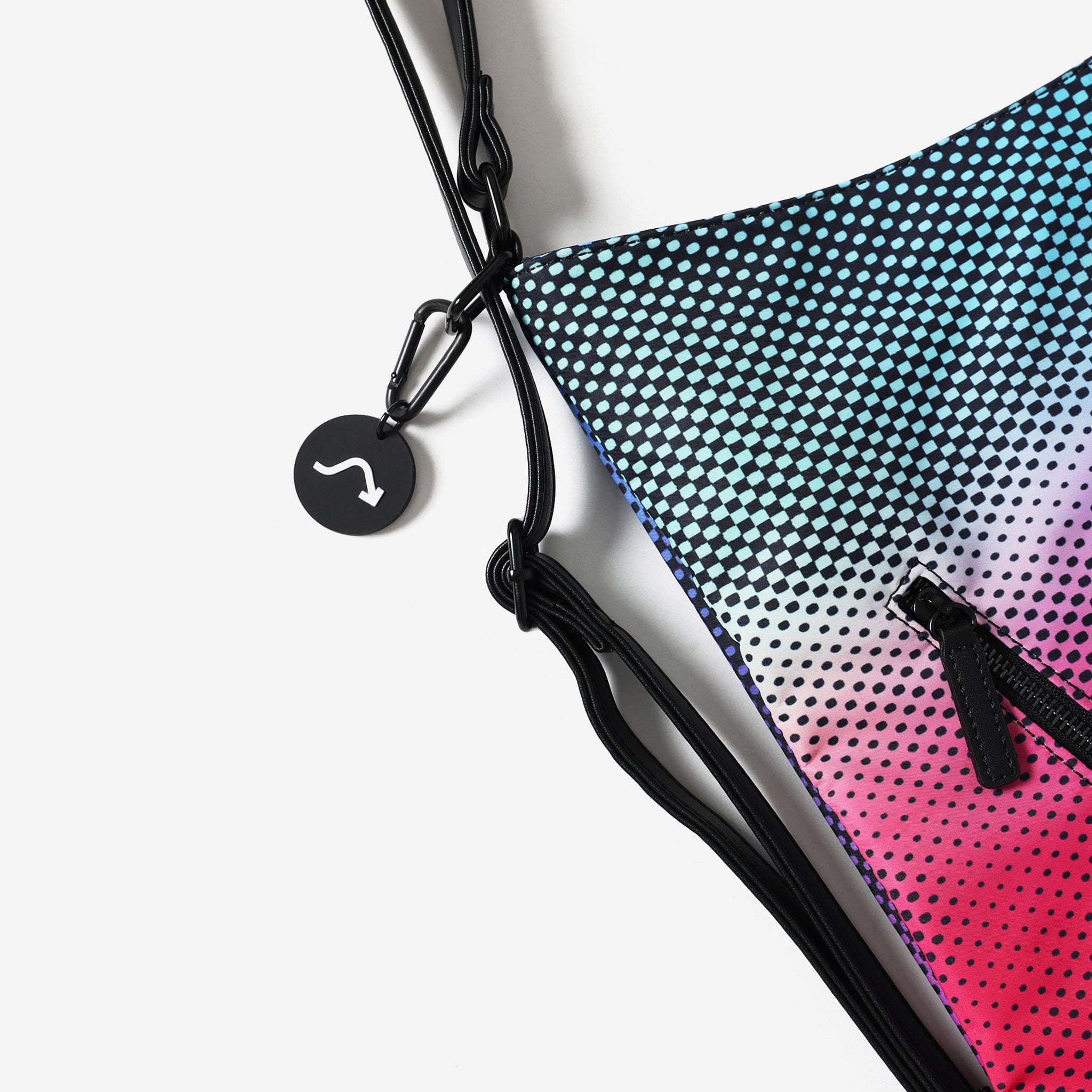 حقيبة توت متوهجة