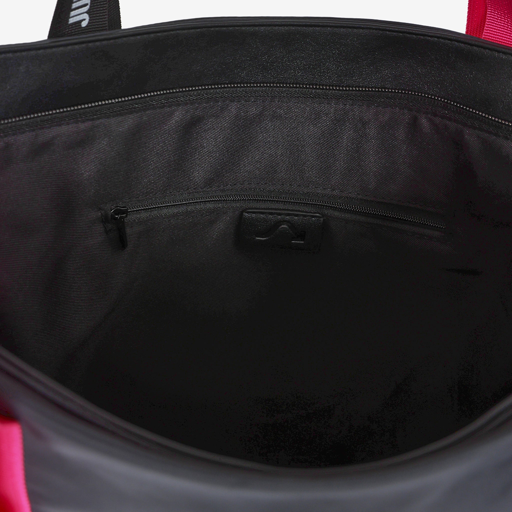 حقيبة توت سترايد